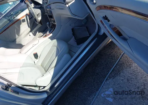 2004 Mercedes-Benz Clk 320 z USA, uszkodzony, nr VIN WDBTK65G24T024755